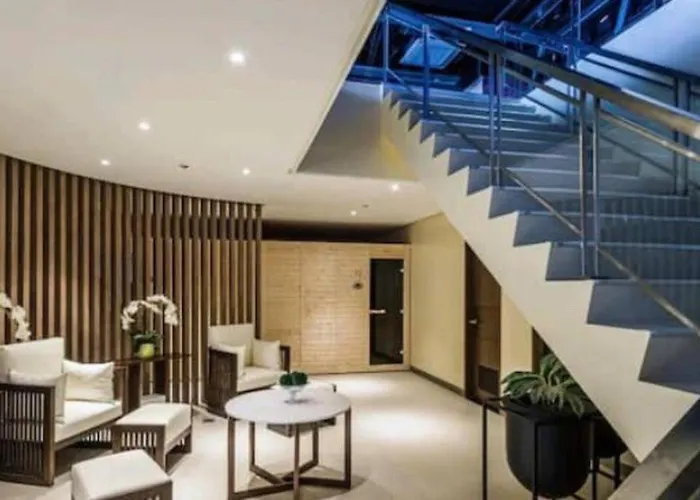 Stunning 2.5 Br@eastwood Global Manila