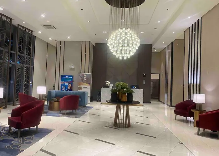 Stunning 2.5 Br@eastwood Global